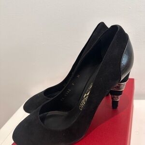 Fetregamo suede shoes